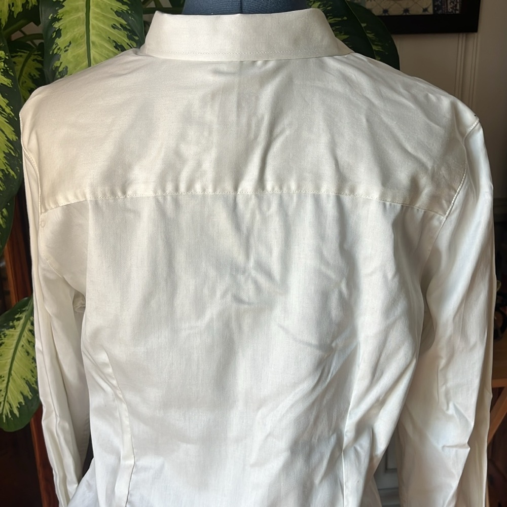 Ruby Rd. White Button-Up Shirt, Read - Picture 5 of 8